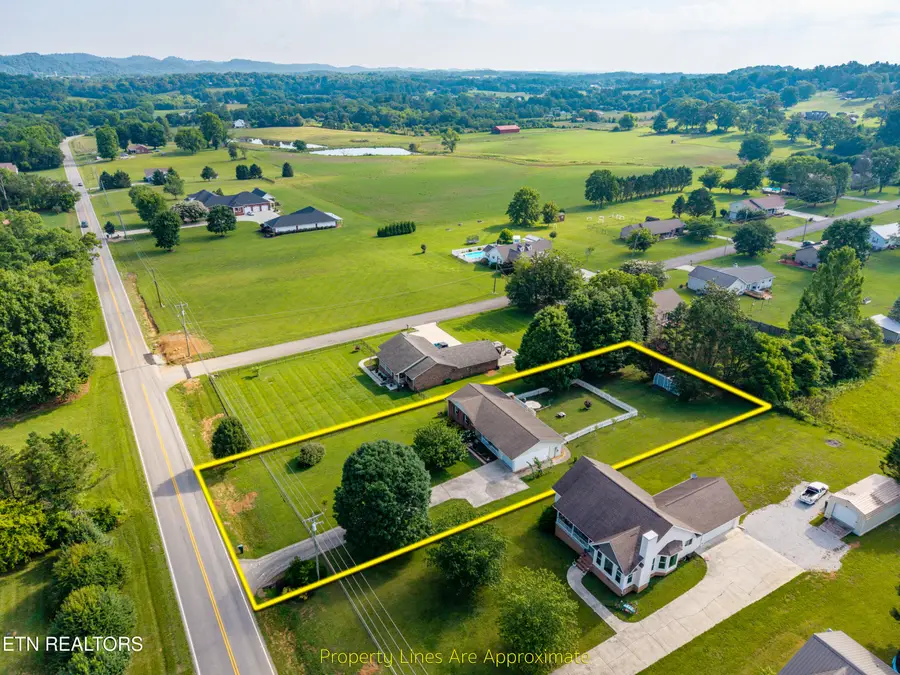 548 Hiwassee Rd, Madisonville, TN 37354 - #3