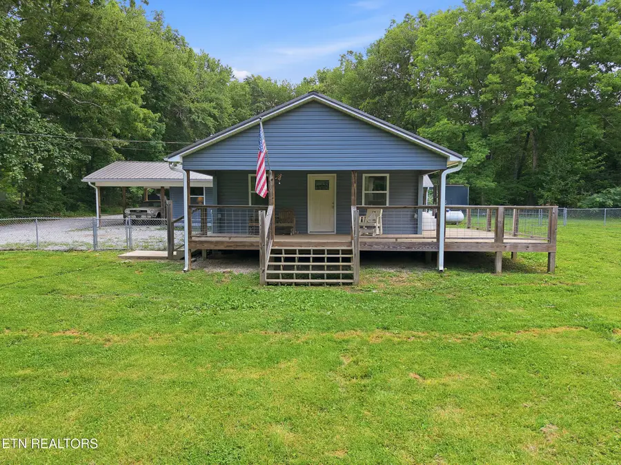 600 W End Rd, Rockwood, TN 37854 - #2