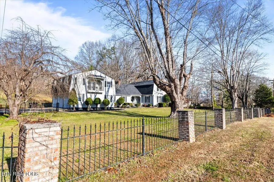 203 Golf Hill Lane, Lafollette, TN 37766 - #2