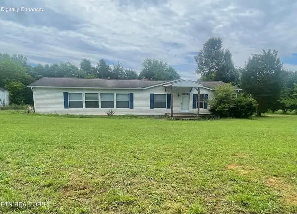 10320 Patsy Cline Way, Strawberry Plains, TN 37871