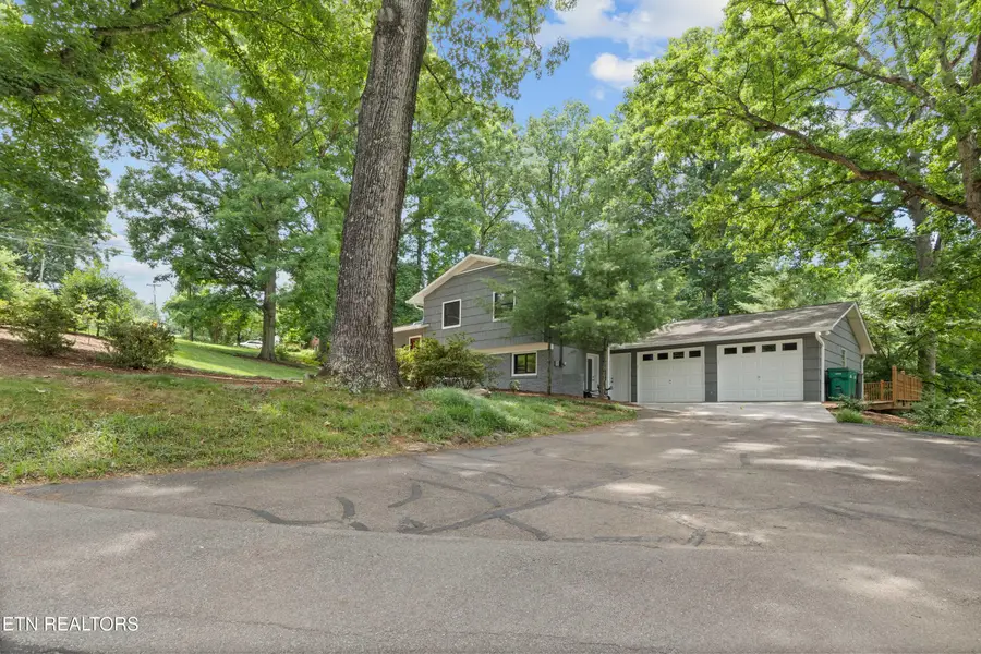 329 Elkmont Rd, Knoxville, TN 37922 - #2