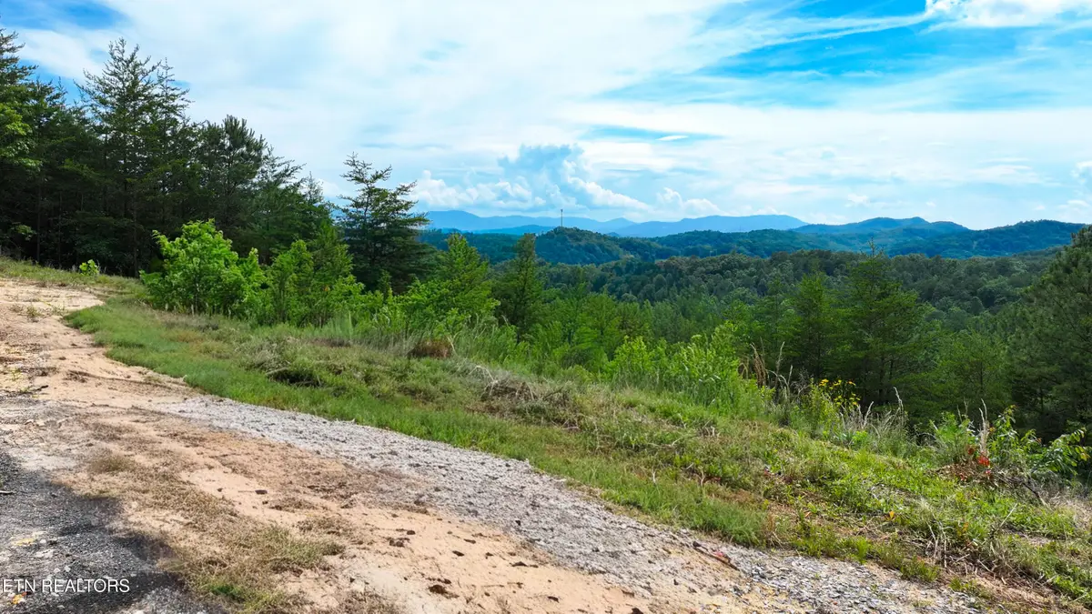 Sharp Rd, Sevierville, TN 37876 - #1