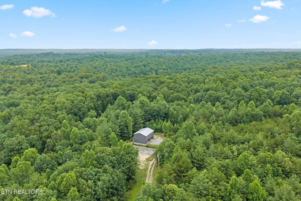 144 Charlie Jones Rd, Deer Lodge, TN 37726 - #1