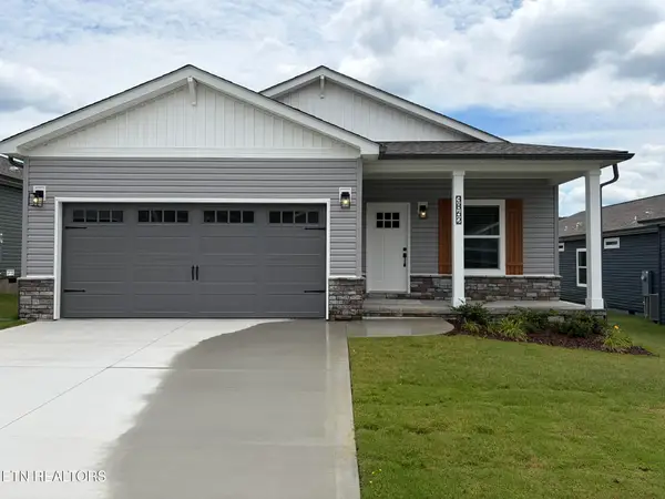 3862 Crimson Clover Lane, Knoxville, TN 37924