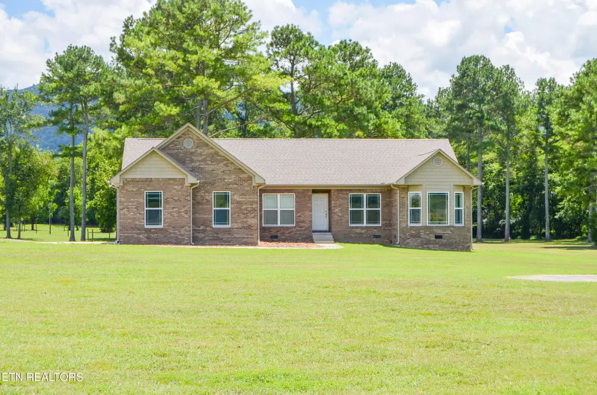241 Terry Rd, Pikeville, TN 37367 - #1