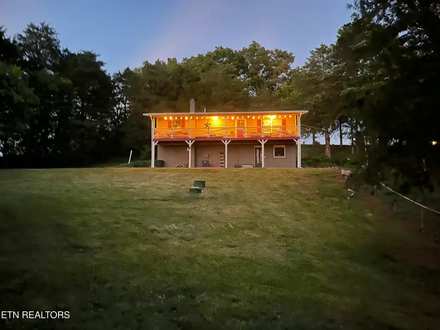 1420 Twin Oaks Rd, Sevierville, TN 37876 - #3