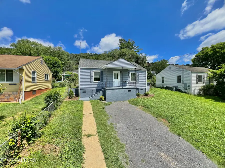 2627 Larkwood Lane, Knoxville, TN 37921 - #2
