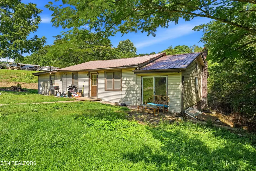 9101 Andersonville Pike, Powell, TN 37849 - #2