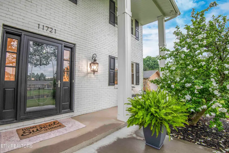 11721 Georgetowne Drive, Knoxville, TN 37934 - #2