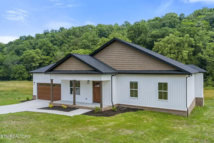 2551 Hinds Creek Rd, Heiskell, TN 37754 - #3