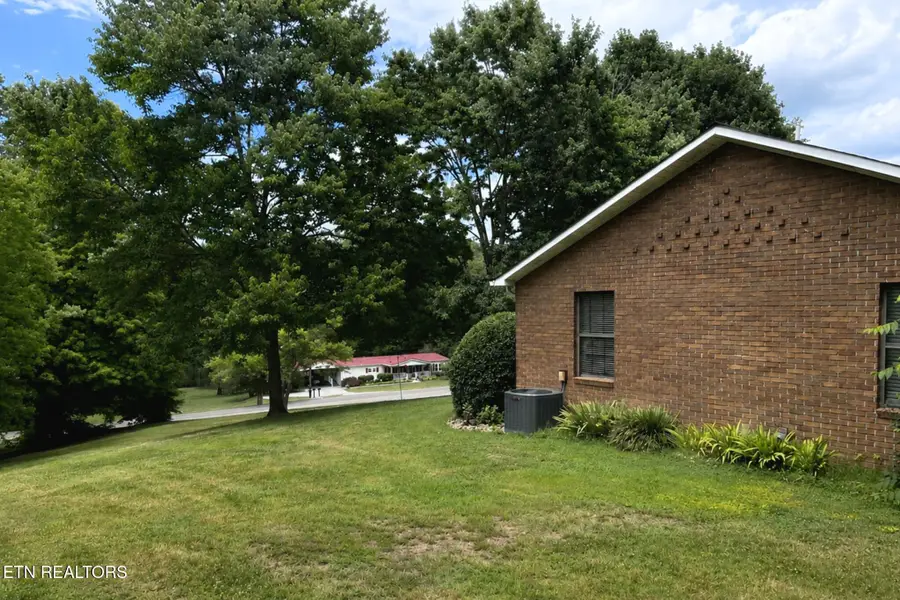 206 E Brushy Valley Drive, Powell, TN 37849 - #2