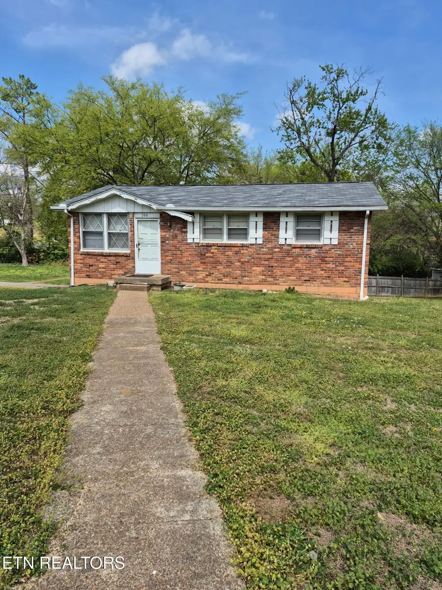 100 Curtiswood Drive, Hendersonville, TN 37075 - #2