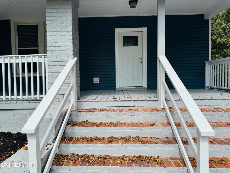 2027 Dandridge Ave, Knoxville, TN 37915 - #2
