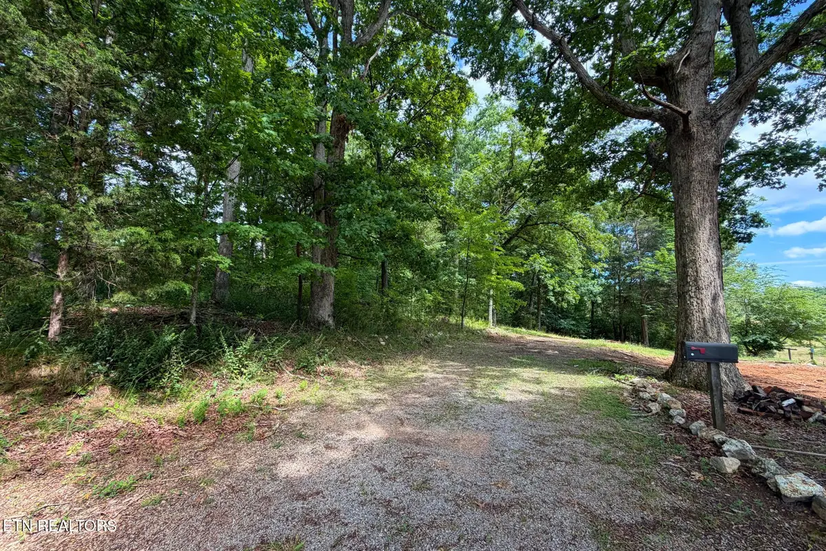 6084 Bishop Rd, Loudon, TN 37774 - #1