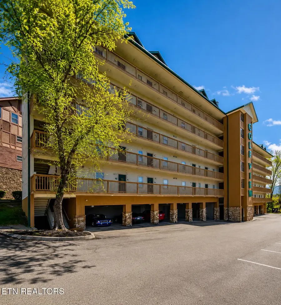 820 Golf View Blvd #UNIT 2101, Pigeon Forge, TN 37863 - #2