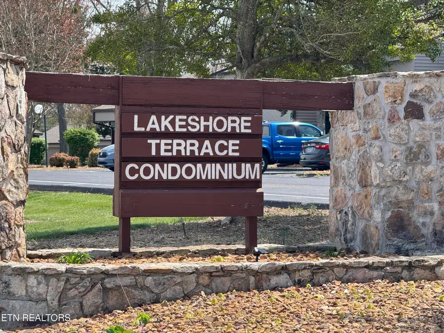 7 Lakeshore Cir 7 Circle # 140, Crossville, TN 38558 - #2