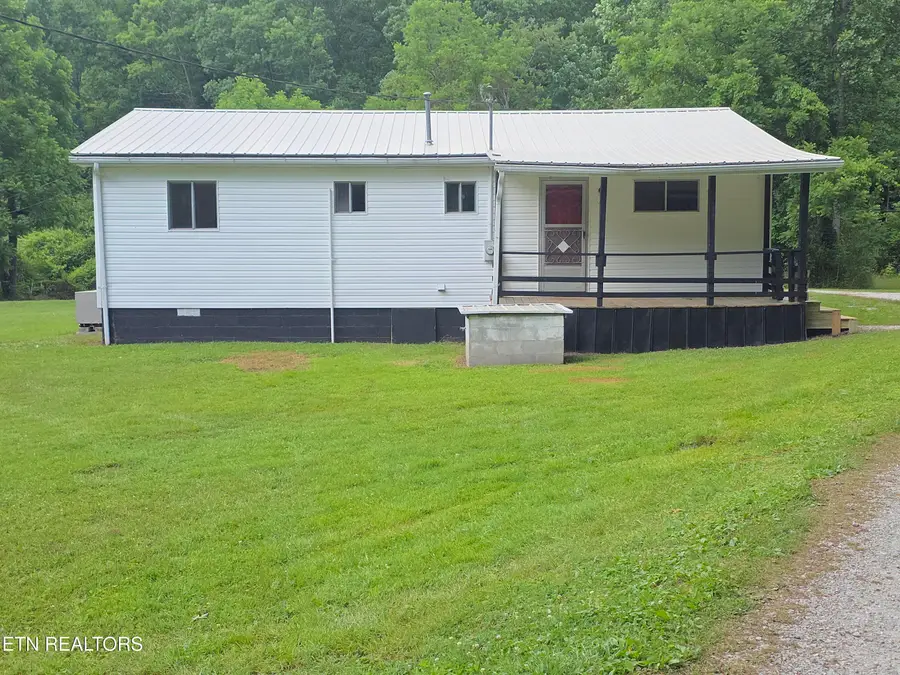 125 Willoughby Lane, Robbins, TN 37852 - #2