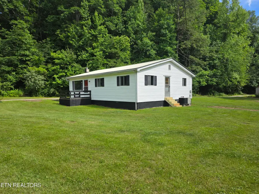 125 Willoughby Lane, Robbins, TN 37852 - #3