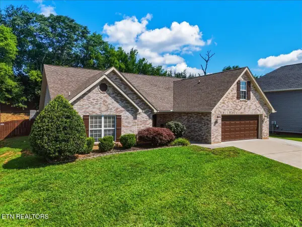2705 Brantley Park Blvd, Maryville, TN 37804