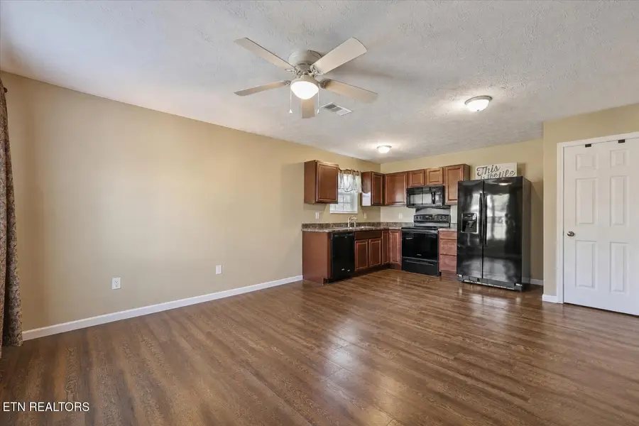 1702 Watauga St, Sevierville, TN 37876 - #2