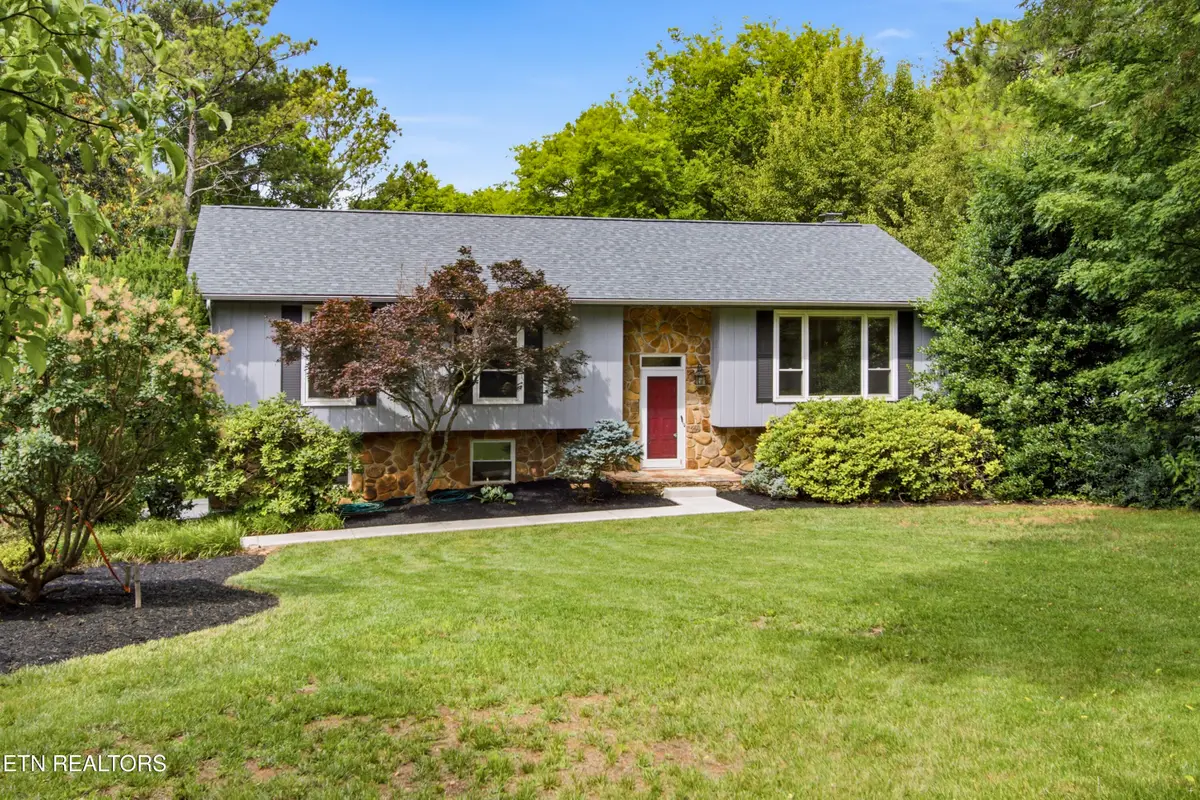 2012 Grenada Blvd, Knoxville, TN 37922 - #1