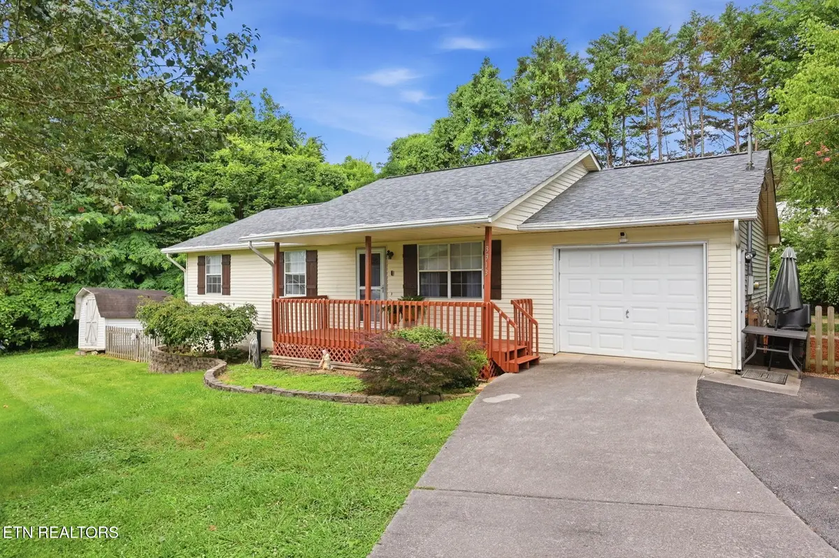 3313 Wexgate Rd, Knoxville, TN 37931 - #1