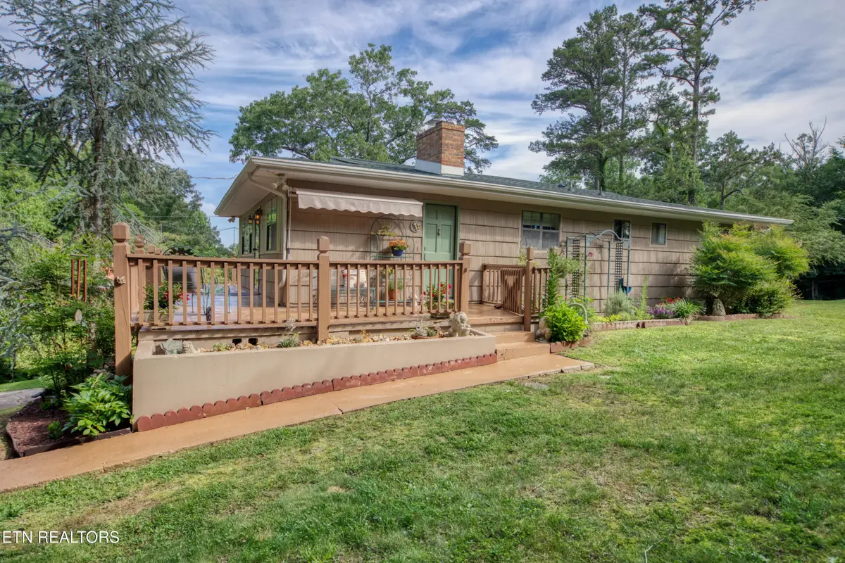 3054 Sinking Springs Rd, Knoxville, TN 37914 - #1