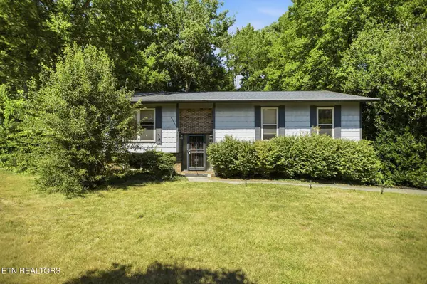 8426 San Marcos Drive, Knoxville, TN 37938