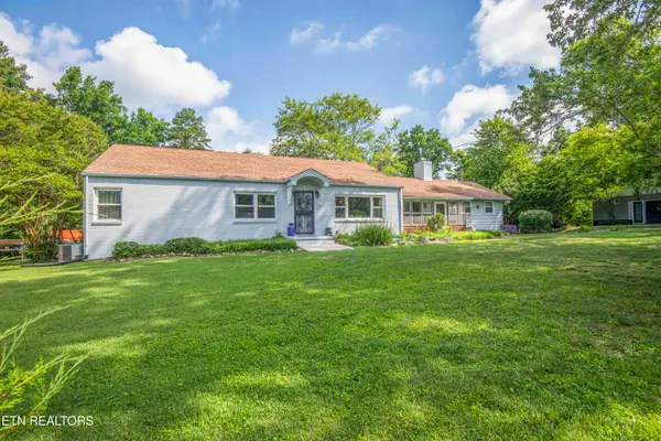 201 W Ford Valley Rd, Knoxville, TN 37920