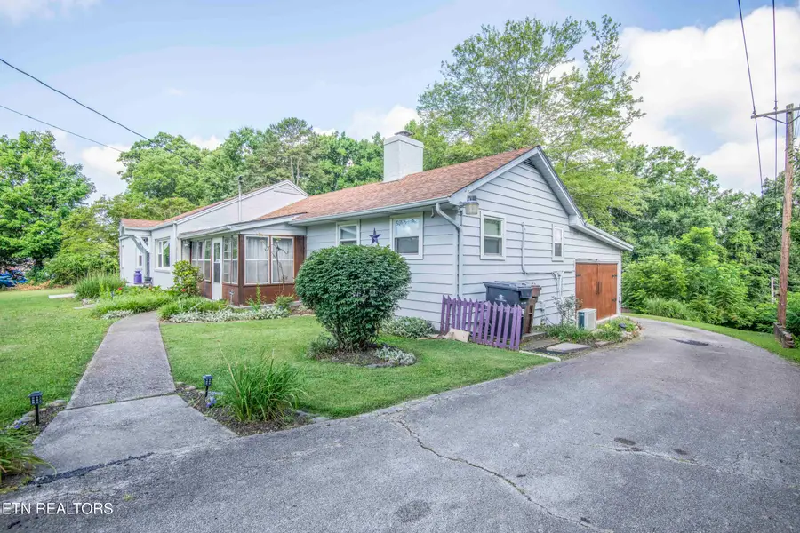 201 W Ford Valley Rd, Knoxville, TN 37920 - #2
