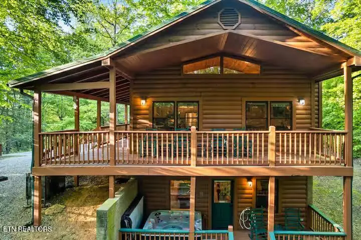 3828 Saddle Brook Way, Sevierville, TN 37862 - #1