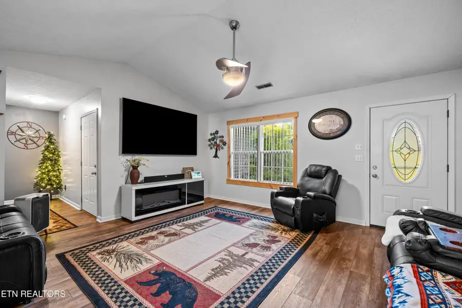 425 Glenns Lea, Sevierville, TN 37876 - #3