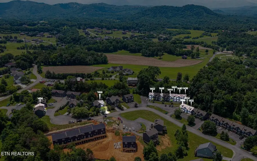 1432 William Holt Blvd, Sevierville, TN 37862 - #3