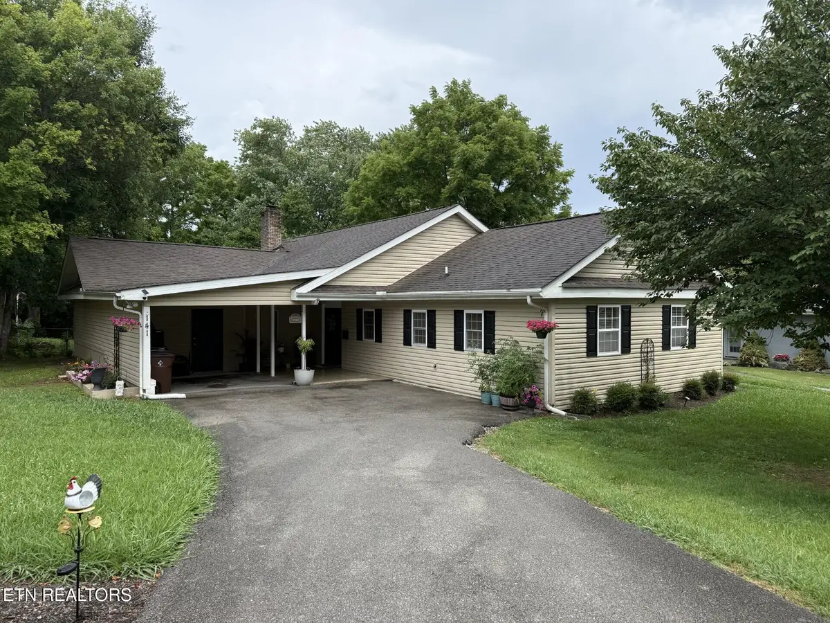 141 S Purdue Ave, Oak Ridge, TN 37830 - #1
