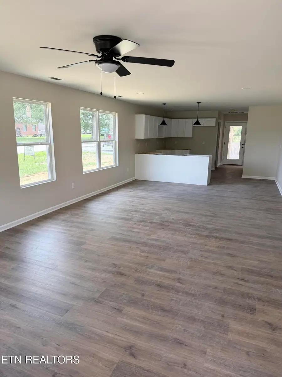 2532 E Clark Ave, Maryville, TN 37804 - #2