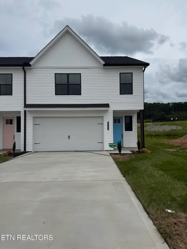 8722 Chapman Trace Way, Knoxville, TN 37920