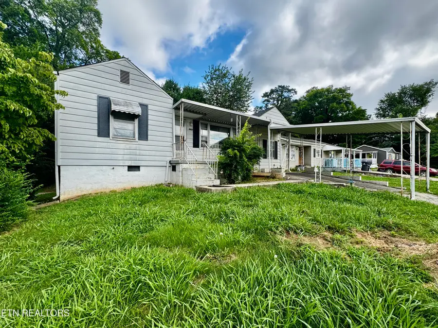 2627 Cecil Ave, Knoxville, TN 37917 - #3