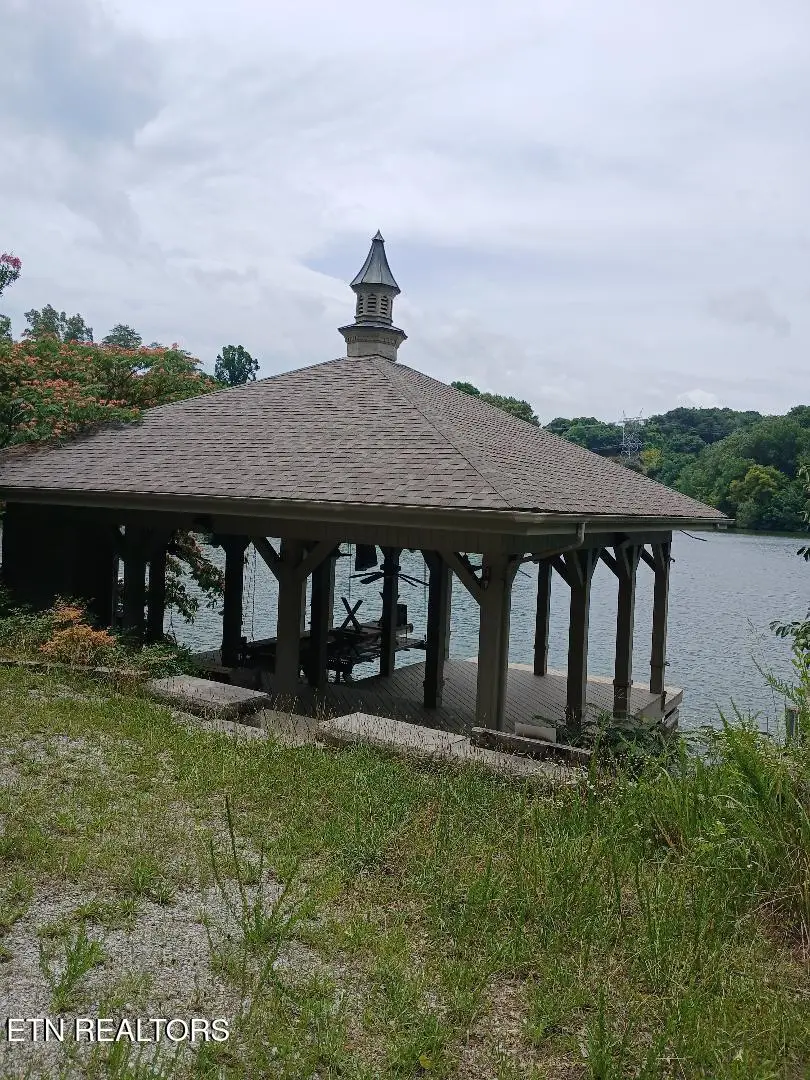 927 Windridge Rd, Friendsville, TN 37737 - #3