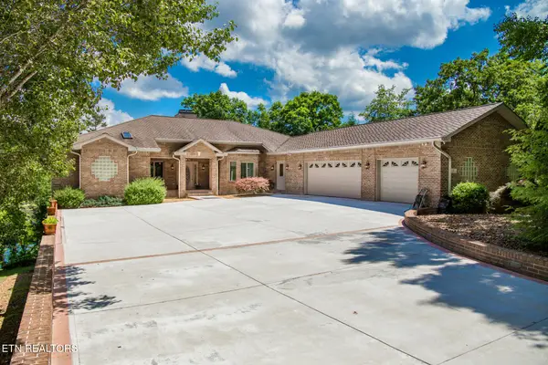 12 Brixton Lane, Crossville, TN 38558