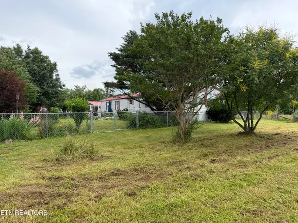64 Coppett Rd, Crossville, TN 38572