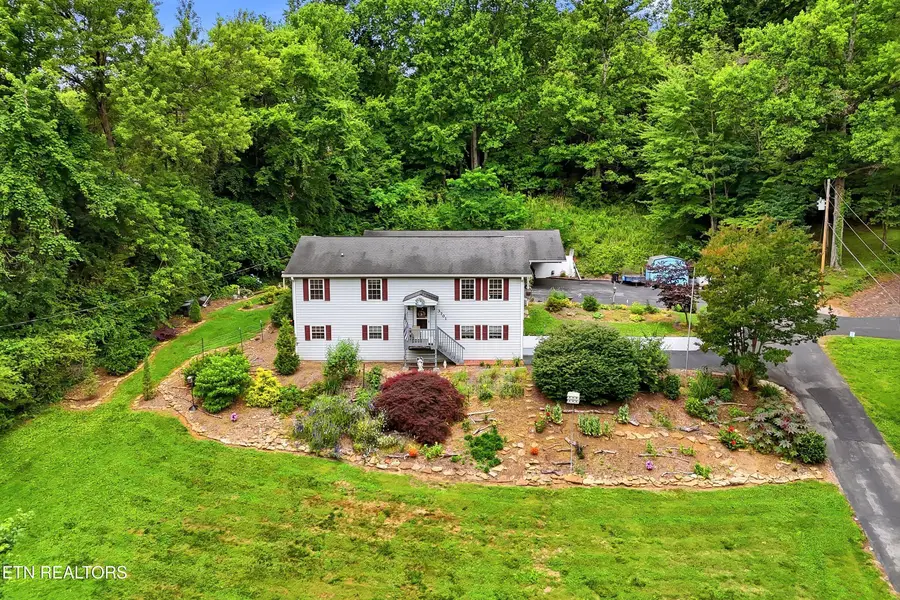3701 Solway Rd, Knoxville, TN 37931 - #3