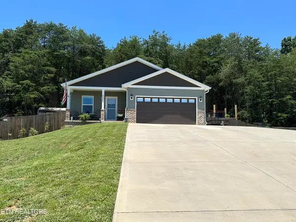 359 Garden Lane, Dandridge, TN 37725