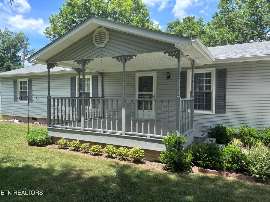 1567 Little Sycamore Rd, Tazewell, TN 37879 - #2