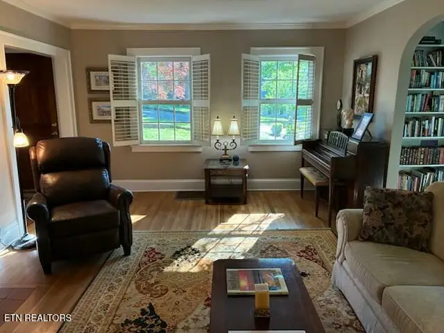 601 Forest Heights Rd, Knoxville, TN 37919 - #3
