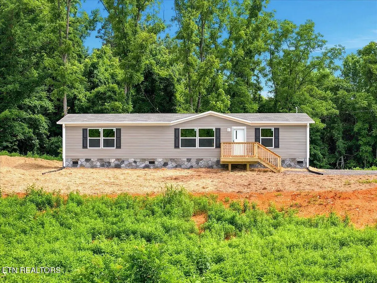189 Laura Boling Loop Rd, Strawberry Plains, TN 37871 - #1