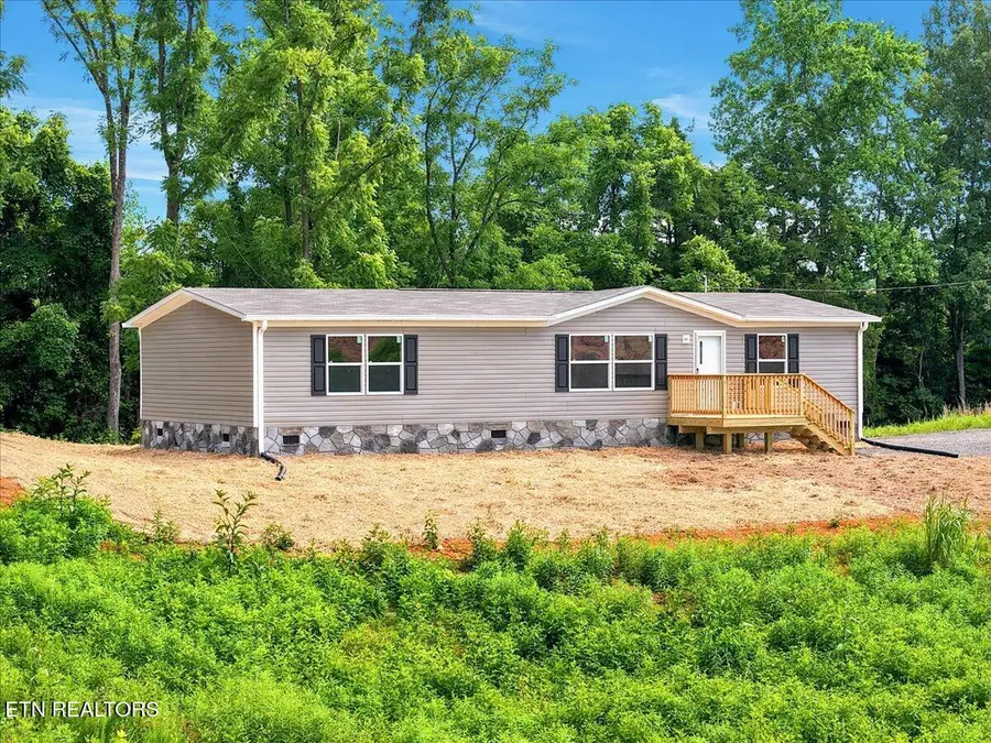 189 Laura Boling Loop Rd, Strawberry Plains, TN 37871 - #3