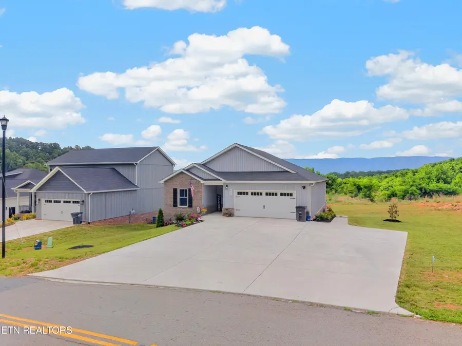 888 Granby Rd, Kingsport, TN 37660 - #2