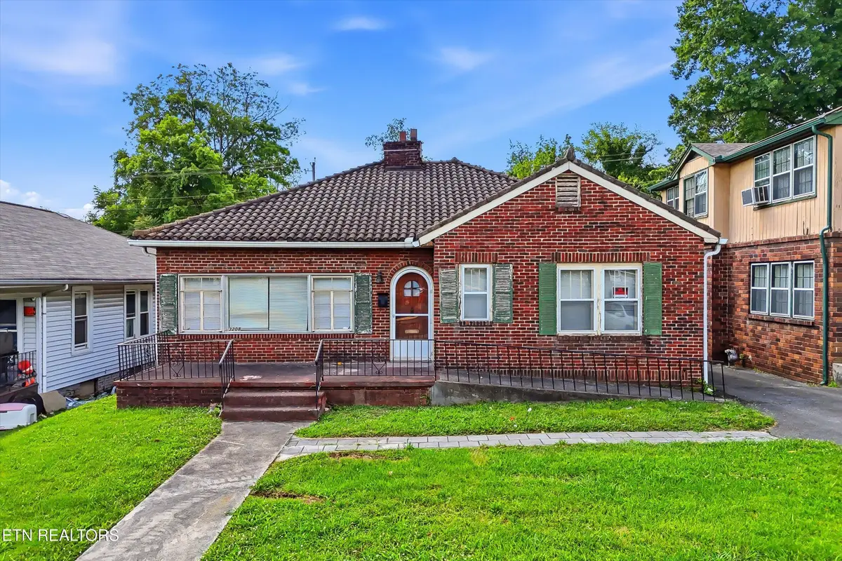 3208 E Magnolia Ave, Knoxville, TN 37914 - #1