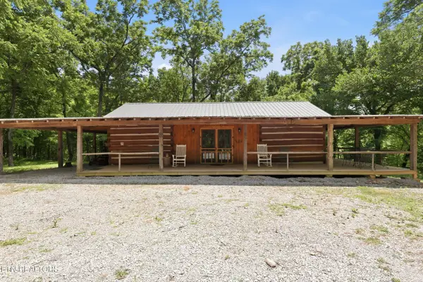3280 Ballplay Rd, Madisonville, TN 37354