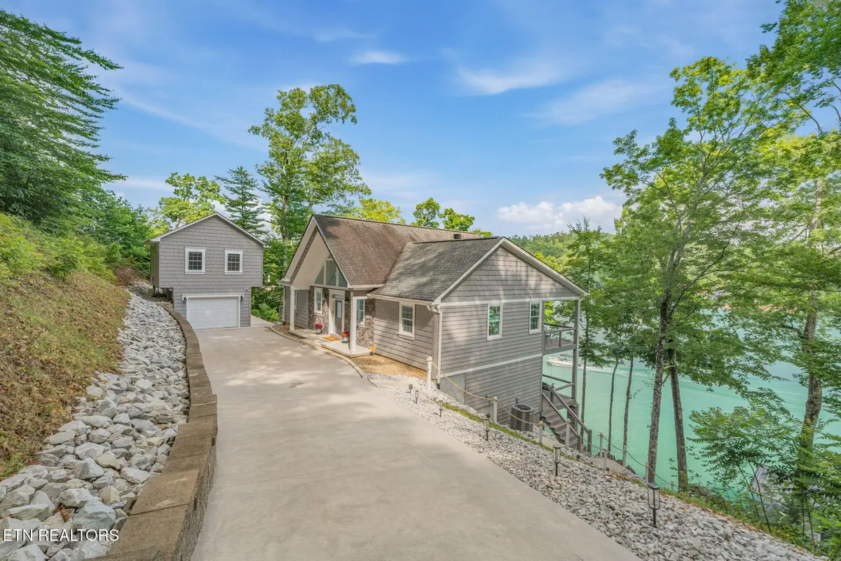 1779 Cove Pointe Rd, La Follette, TN 37766 - #1